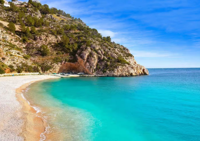 Cala Granadella en barco desde Dénia